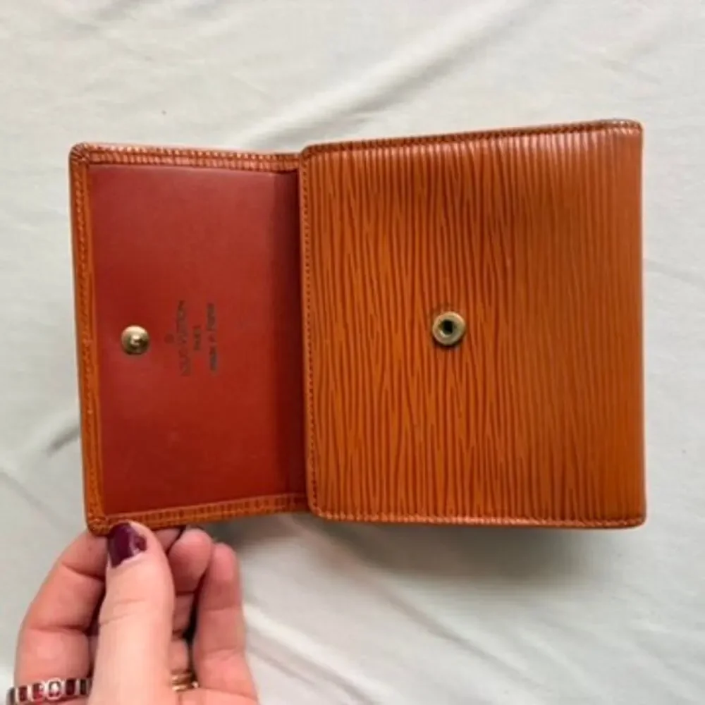 Vintage Louis Vuitton Epi Portefeuille Elise Trifold Wallet - Kenyan Fawn